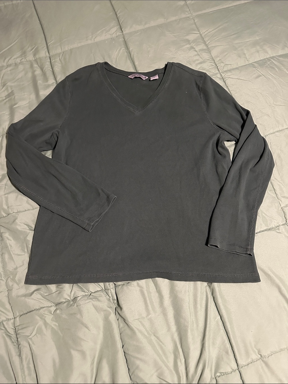 Eddie Bauer Men's V-Neck Long Sleeve Sweater - Black